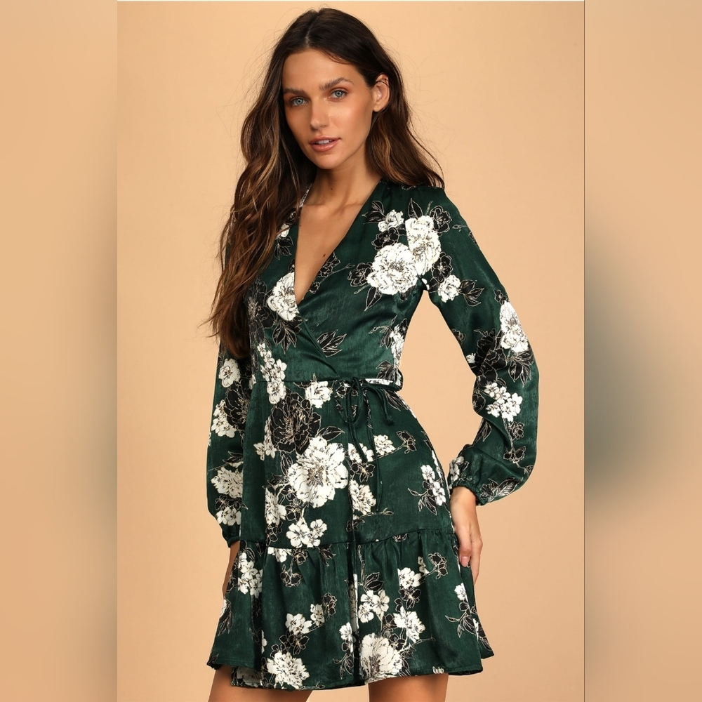 XS Lulus So Splendid Dark Green Floral Satin Long Sleeve Wrap Dress